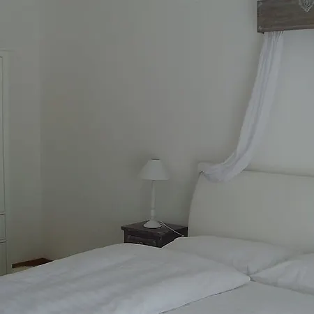 Отель Maraini 3*